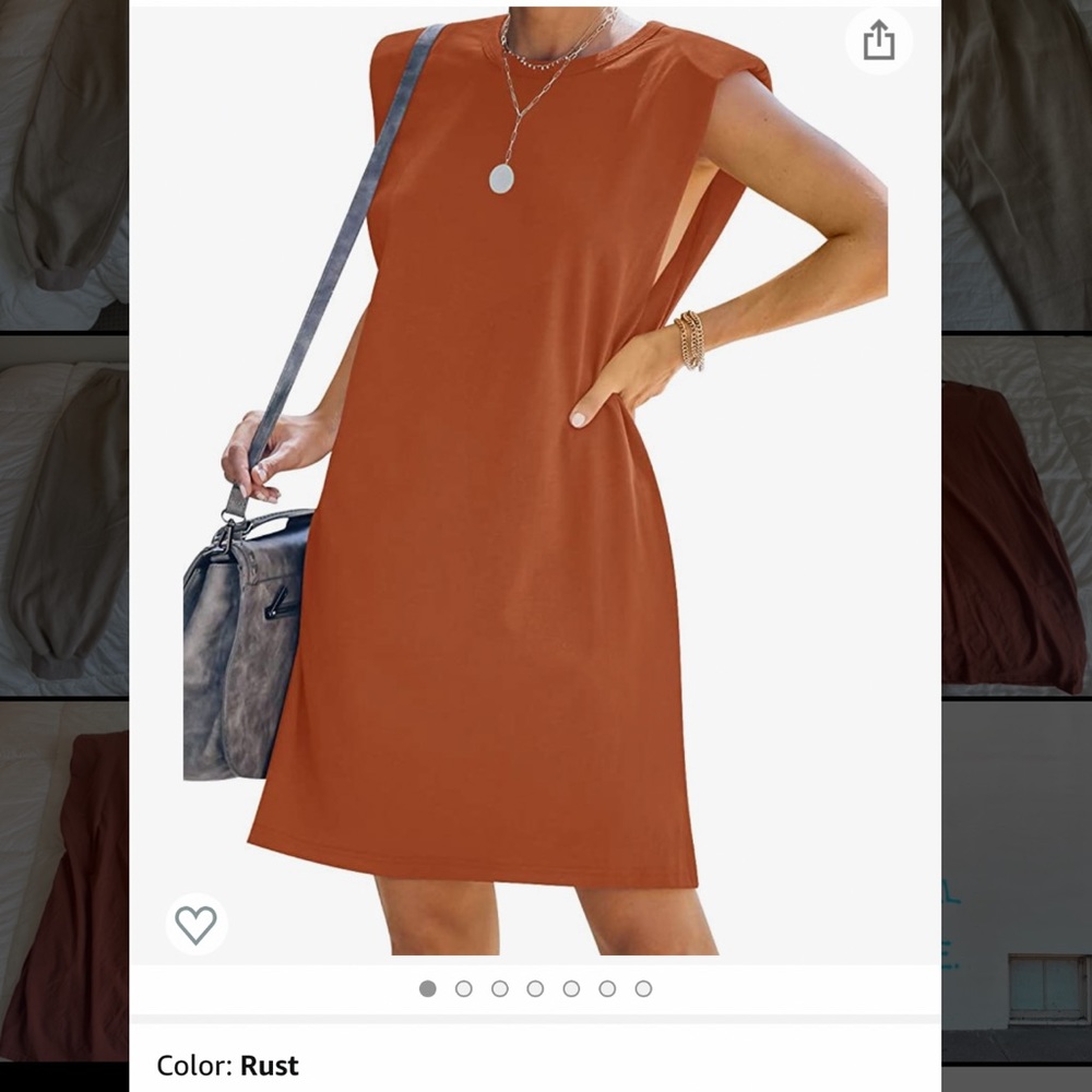 Sleeveless dress with shoulder pads
